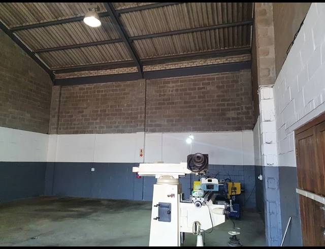 163M² MINI FACTORY TO LET IN BLACKHEATH INDUSTRIAL